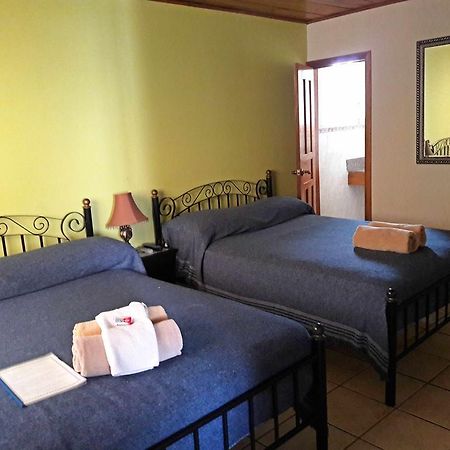Hotel Posada Isla Chica Bocas del Toro Экстерьер фото